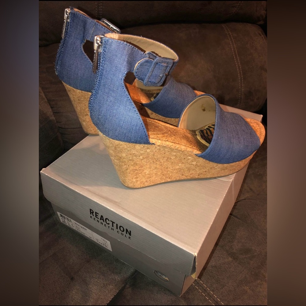 Reaction Kenneth Cole Women's Blue Wedge Sandals